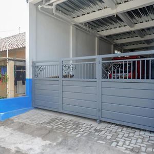 Reddoorz Near Universitas Semarang 2 Hotel Alastuwo Exterior photo