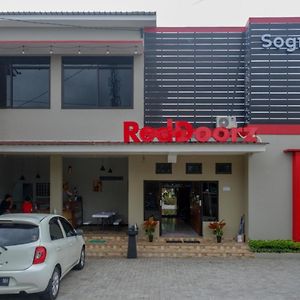 Reddoorz Near Kampus Ump Purwokerto 2 Hotel Sumbang Exterior photo