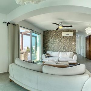 Joya Cypern Golden Deluxe Penthouse Apartment Agios Amvrosios  Exterior photo