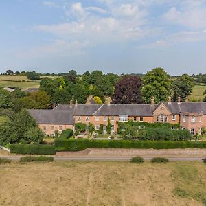 Lady Pond Retreat Villa Ashbourne  Exterior photo