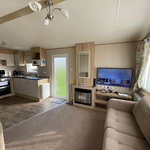 Holiday Park Caravan Fluffy In Harts Holiday Park Villa Leysdown on Sea Exterior photo