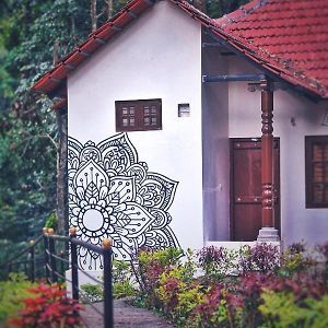 Qexperiences Coorg Hotel Madikeri Exterior photo