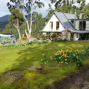 The Stone Cottage - Bruny Island Simpsons Bay Exterior photo