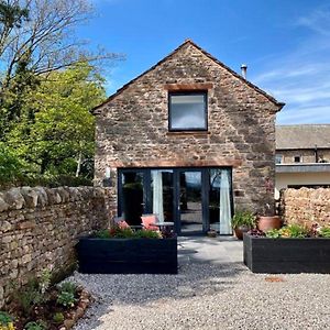 Stylish & Cosy Barn Minutes From The Lake District Villa Penrith Exterior photo