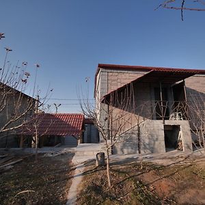 Arnar Villa Yerevan Exterior photo
