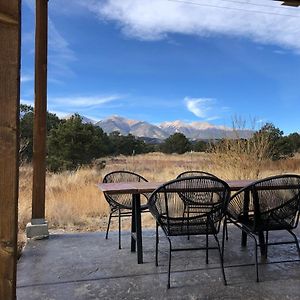 In The Valley, Surrounded By Peaks Salida Exterior photo