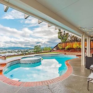 Luxurious 5B4B Home With Pool And View Walnut Exterior photo