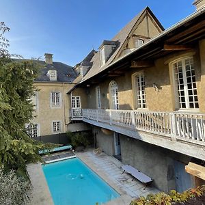 La Maison Aux Murs Anciens Et Ses Chambres Tarbes Exterior photo