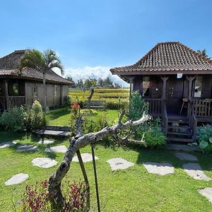 Pemulan House And Resto Hotel Ubud  Exterior photo