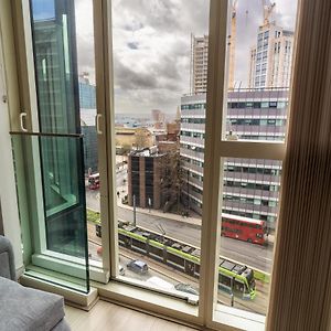 Luxury Flat Croydon Apartment Exterior photo