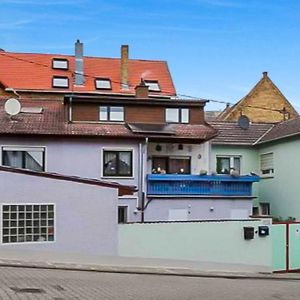 Houses In Gau-Bischofsheim Apartment Exterior photo