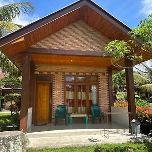 Merlin Guesthouse Tuktuk Siadong Exterior photo