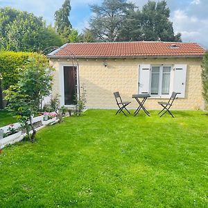 La Petite Maison Apartment Le Perray-en-Yvelines Exterior photo