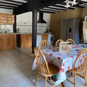 Villa Avec Piscine Privee Chauffee Option 10 Personnes En Dordogne Minzac Exterior photo