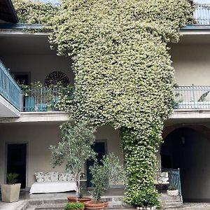 Lucio Fontana'S Experience Apartment Comabbio Exterior photo