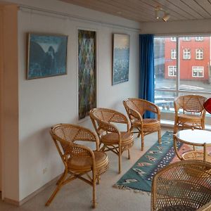 Guesthouse At The Boat Harbour Torshavn Exterior photo
