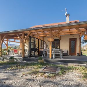 Vacances La Montagne Apartment Saint-Julien-en-Champsaur Exterior photo