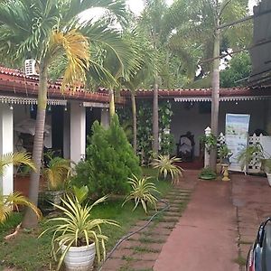 Uppuveli Beach House Hotel Trincomalee Exterior photo