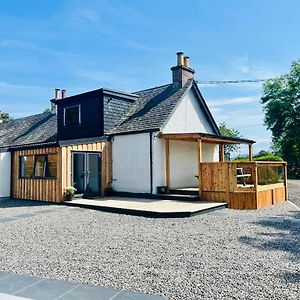 Barty'S Bothy Villa Contin Exterior photo