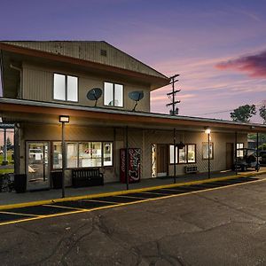 Great Lakes Inn & Suites South Haven Exterior photo