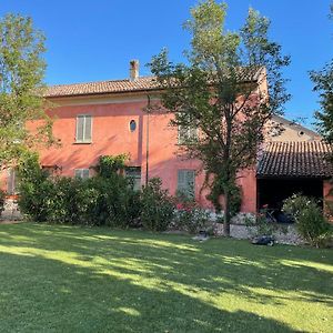 Country House La Viscarda Guest House Tortona Exterior photo