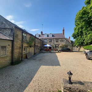 The Fox Inn Souldern Exterior photo