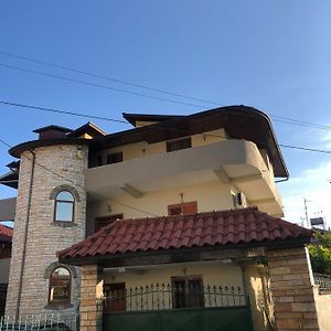 Vila Hasani Apartment Durres Exterior photo