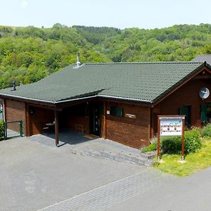 5 Sterne Ferienhaus Susi Mit Kamin, Seeblick Und 2 Terrassen Villa Rieden  Exterior photo