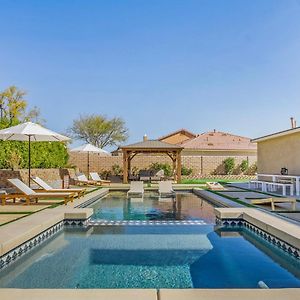 Gameroom, King Beds, Movie Projector, Heated Saltwater Pool, Golf And Games! Indio Exterior photo