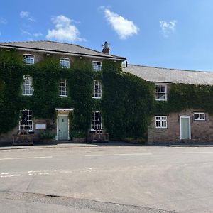 The Temple Bar Inn Ewyas Harold Exterior photo