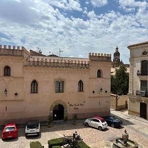 Hotel De La Villa Rubielos De Mora Exterior photo