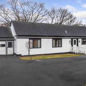 Cayuga Bungalow On Lake—Sleeps 13—Outdoor Firepit Villa Lansing Exterior photo