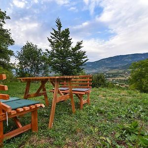 Cozy Barrel Apartment Nikšić Exterior photo