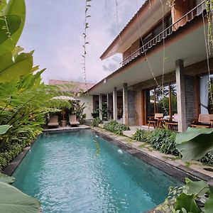 Griya Tropical Hotel Ubud  Exterior photo