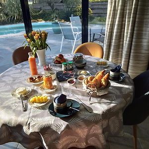 Laie Des Landes Bed & Breakfast Soucelles Exterior photo