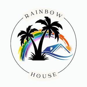 Rainbow House Villa Leon Exterior photo