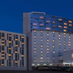 Wyndham Niagarafalls Fallsview Hotel Exterior photo