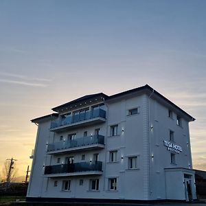 Tesa Boutique Hotel Târgu Neamţ Exterior photo