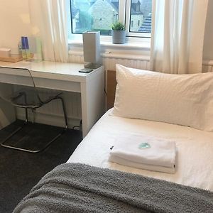 Fairy Dell Guesthouse Oakenshaw Cozy Lockable Rooms, Tv, Tea Tray With Choccies, Free Wifi And Parking, Coa, 24Hr Check In Bradford  Exterior photo