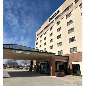 Radisson Hotel Cedar Rapids Exterior photo