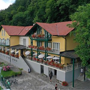 Gasthof-Pension Luger Wesenufer Exterior photo