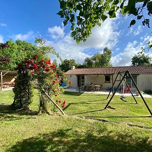 Gite De Campagne Avec Jardin Clos, 3 Chambres, Terrasse, Basse-Cour, Et Terrain De Petanque - Fr-1-306-918 Frossay Exterior photo