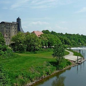 Gaeste Und Geschaeftswohnung Stolle Bad Durrenberg Exterior photo