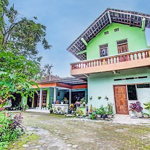 Pondok Backpackers Ardafa Jogja Hotel Manisrenggo Exterior photo