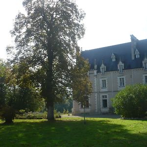 Gite Unique Dans Propriete Historique Avec Musee, Proche Chateauroux, 4 Chambres, Cheminee, Fibre, Parking. - Fr-1-591-49 Arthon Exterior photo