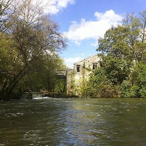 Idyllic Island Watermill Air Con Hot Tub, Boat Canoe Kayak Table Tennis Villa Roquebrune Exterior photo