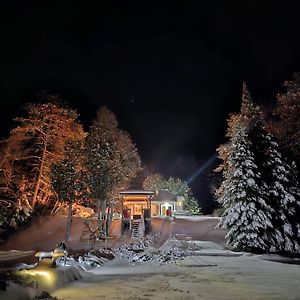 Bowlakehouse - Lakefront Cottage With Beach Bancroft Exterior photo