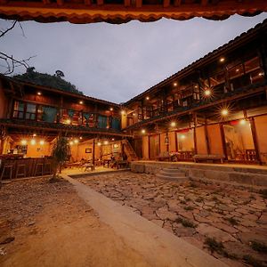 Dinh Da H'Mong - Karsterly Rock Lodge Dồng Van Exterior photo