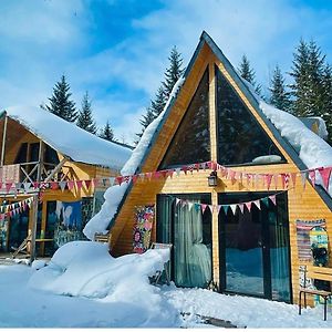 Wooden Huts In Mestia Villa Exterior photo