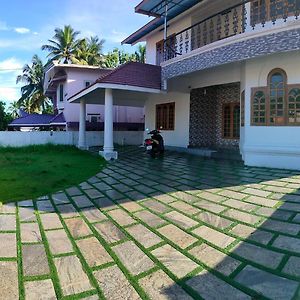 The Paradise Thiruvananthapuram Exterior photo